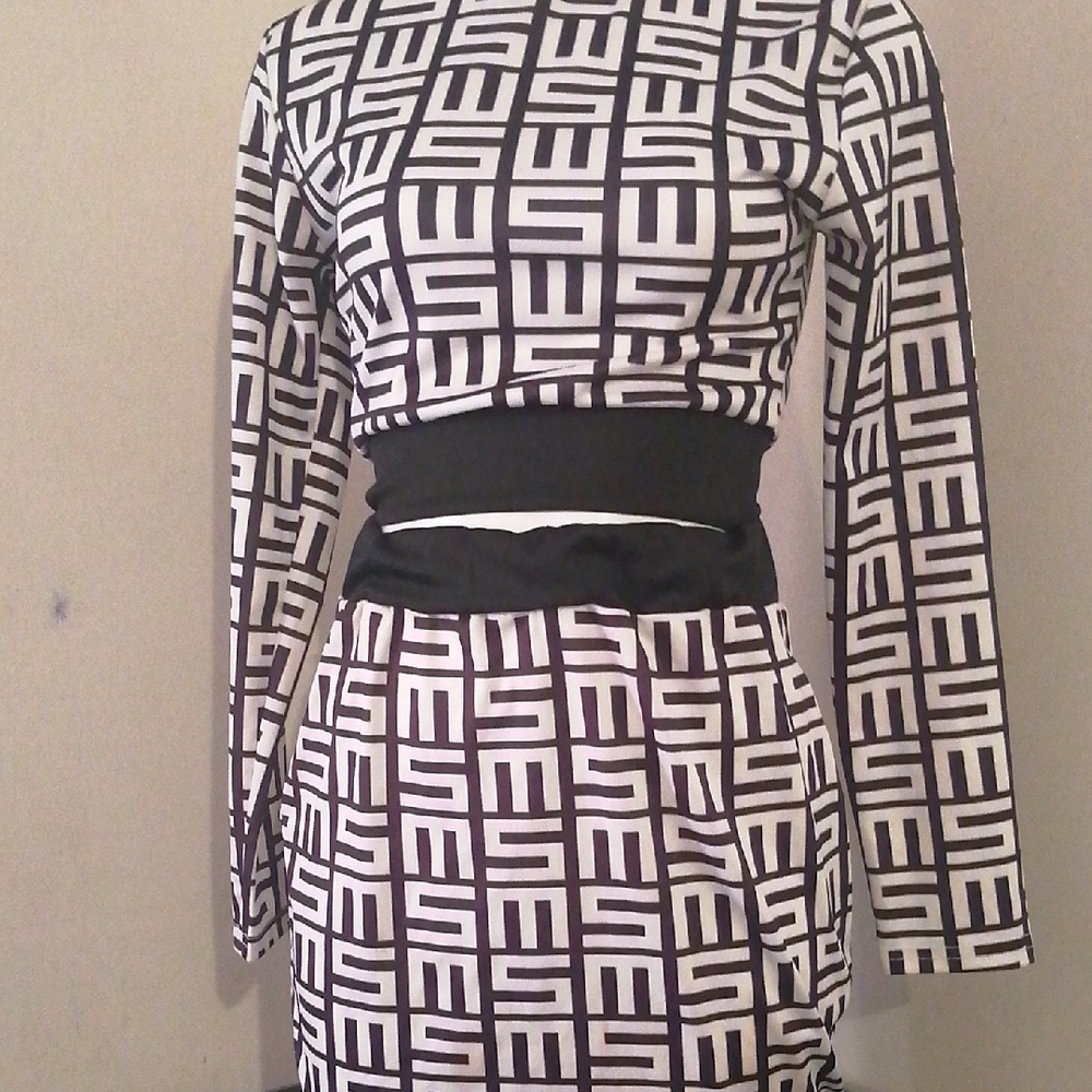 SHEIN Black and White Long Sleeve Dress